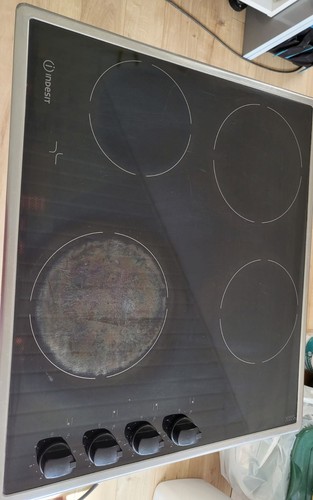 Indesit ceramic cooking hob - indesit,